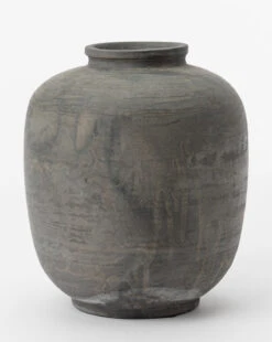 Jexa Vase