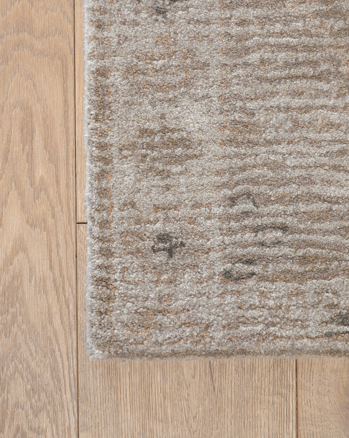 Siyara Hand-Tufted Wool Rug - Image 3