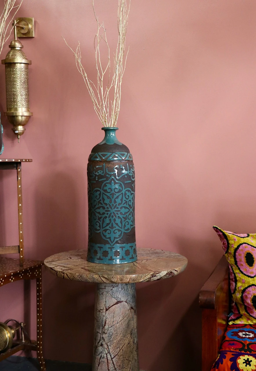 Moroccan Ceramic Vase With Arabic Calligraphy - Image 5